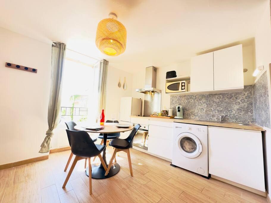Charmant Studio A 200M Du Gardon Remoulins Exteriör bild
