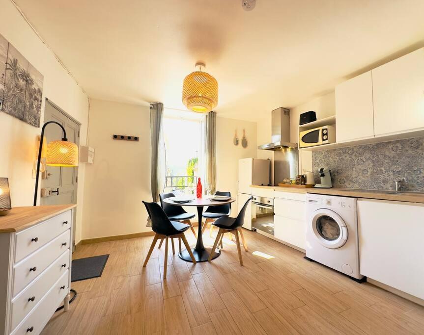 Charmant Studio A 200M Du Gardon Remoulins Exteriör bild