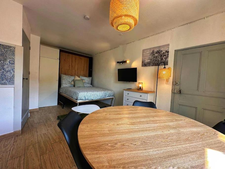 Charmant Studio A 200M Du Gardon Remoulins Exteriör bild